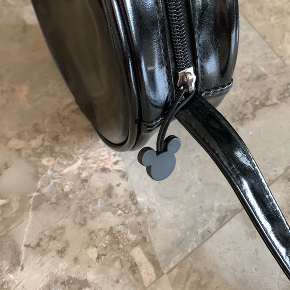 Disney Mickey Mouse Crossbody bag - Picture 3 of 4